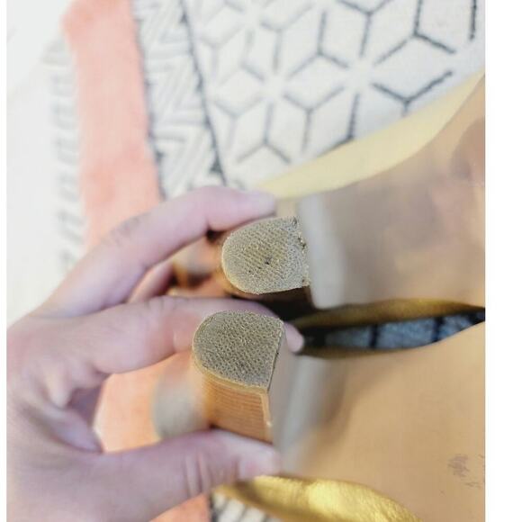 Steve Madden Gold Leather Platforms Loafer Heels, sz 9 - Picture 10 of 13